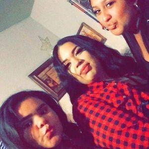 Meet your Posher, Esmeralda